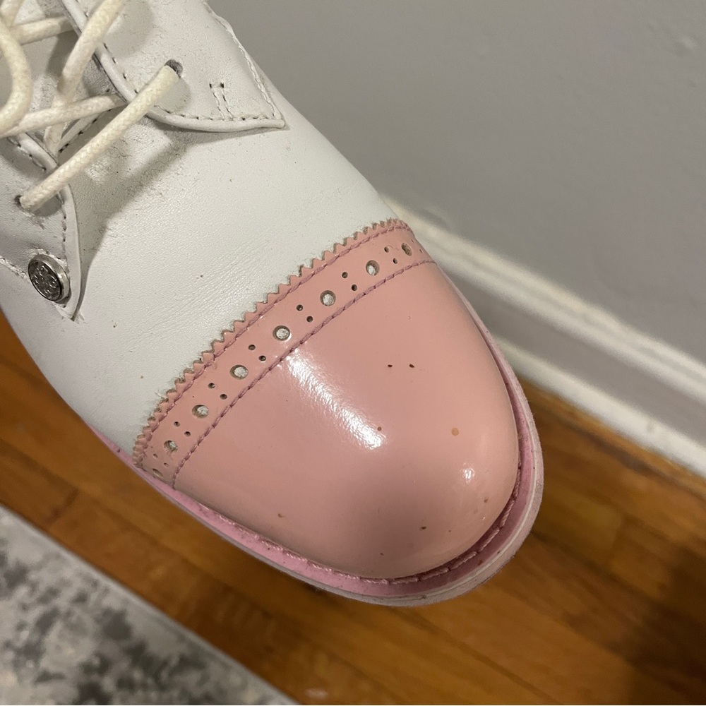 G/FORE WOMEN'S CAP TOE GALLIVANTER GOLF SHOE - Picture 2 of 8